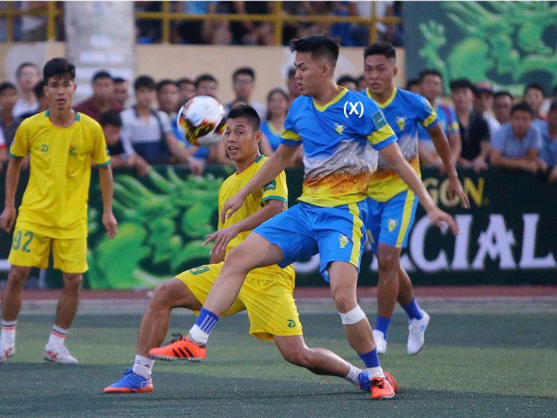 Bóng đá phủi là gì? Những thông tin cần biết về bóng đá phủi - Coolmate