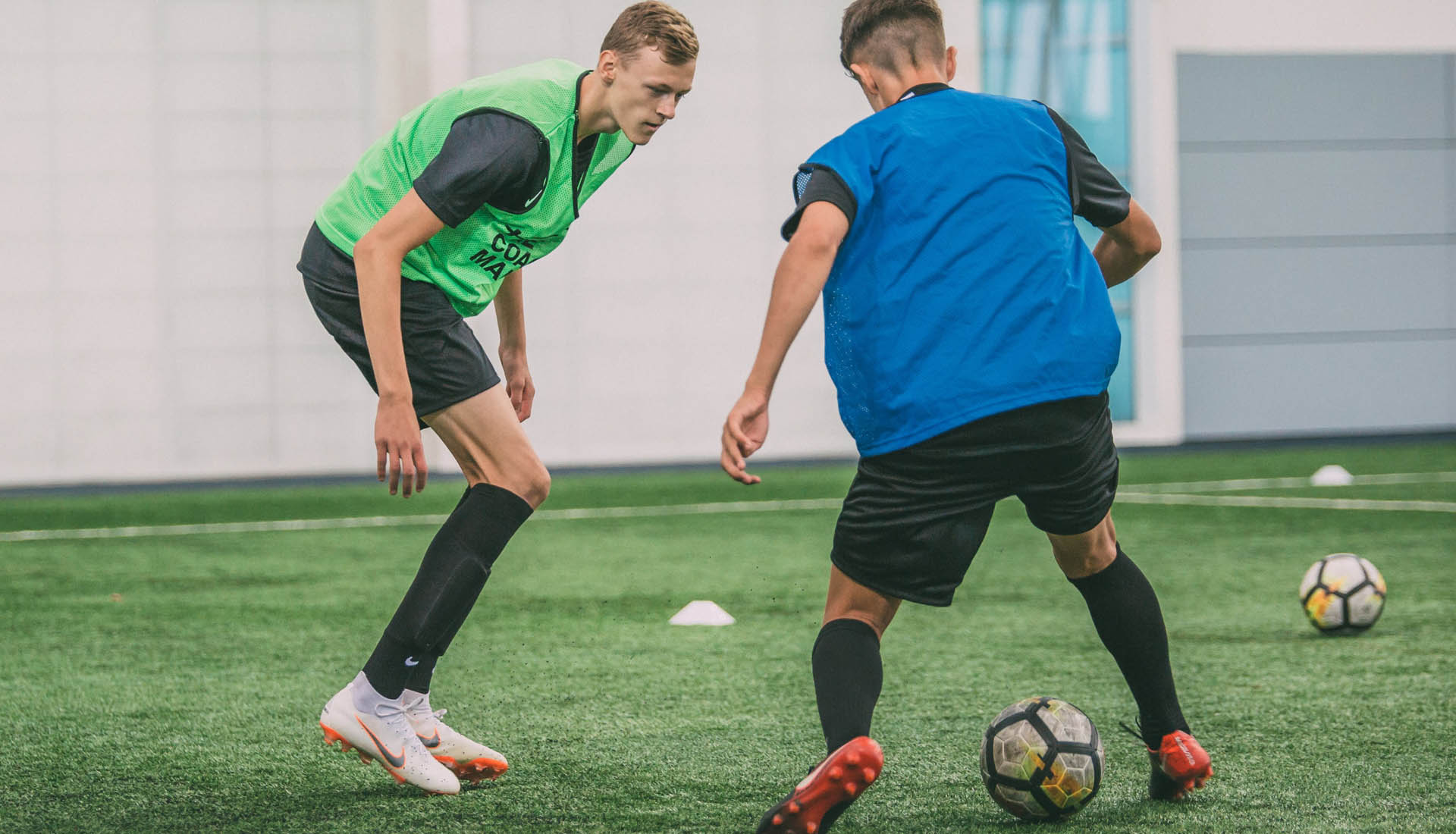 Kỹ thuật và phòng thủ bóng đá | Thể thao | Tỷ lệ cá cược |