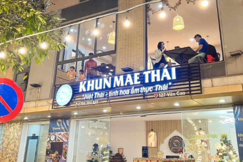 Không gian quán Khunmae Thái Hà Nội